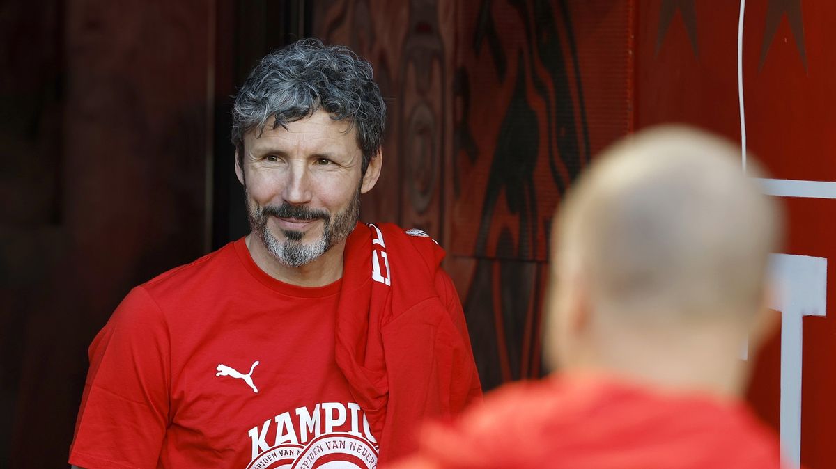 Belgii povede bývalá hvězda Barcelony nebo Bayernu, píší média